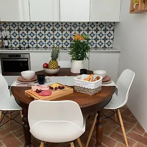 Holiday home Stylish Townhouse With Gallery In The Heart Of Tavira For Two, Tavira